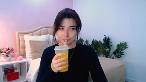 Ari online show from November 28, 8:12 pm