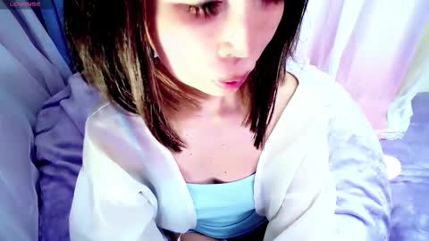 arincolove online show from March 28, 8:08 pm