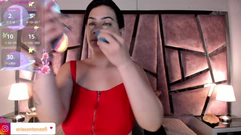 Aria online show from December 11, 11:30 am