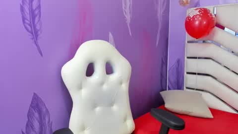 arisha_lee2 online show from February 20, 3:45 am