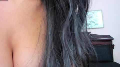 Snapshot of arisweett chatting on February 4, 12:44 pm Ari online show from February 4, 12:44 pm