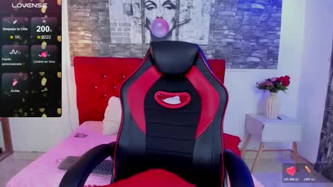 ARITH SANDOVAL online show from October 22, 9:31 pm