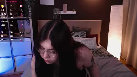 Astrid online show from September 11, 12:33 am