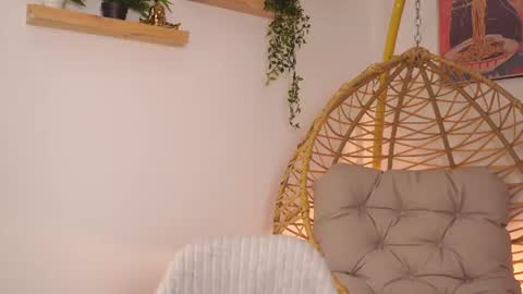 Amanda online show from June 25, 5:12 am