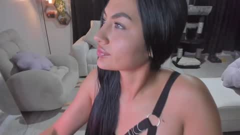 Snapshot of artemis_020 chatting on September 20, 2:32 am FENIX online show from September 20, 2:32 am