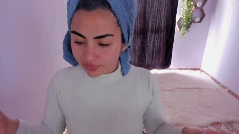 Snapshot of artemis_020 chatting on December 31, 7:40 pm FENIX online show from December 31, 7:40 pm