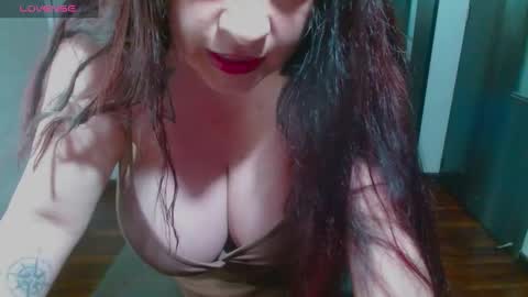 Snapshot of artemisa_bbloom chatting on February 1, 9:54 am Christy. online show from February 1, 9:54 am