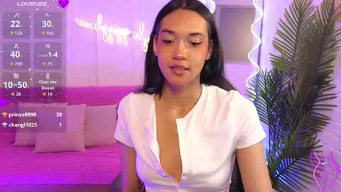 Snapshot of artemiss_tay chatting on October 14, 7:27 pm artemiss_tay online show from October 14, 7:27 pm