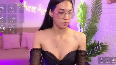 Snapshot of artemiss_tay chatting on October 2, 7:19 pm artemiss_tay online show from October 2, 7:19 pm