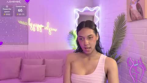 Snapshot of artemiss_tay chatting on October 7, 7:29 pm artemiss_tay online show from October 7, 7:29 pm