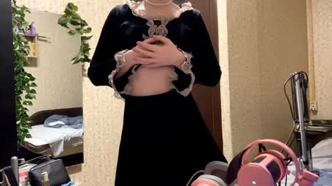Mary online show from May 9, 4:42 pm