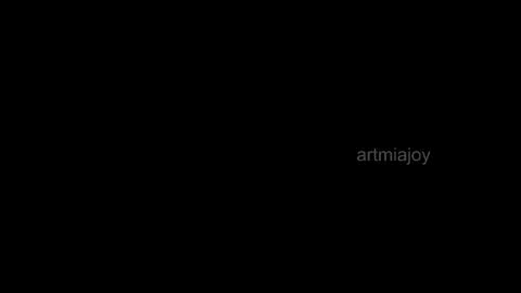 Snapshot of artmiajoy chatting on February 15, 12:11 pm MIA OF artmiajoy online show from February 15, 12:11 pm