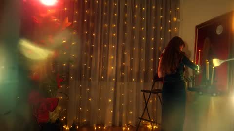 The ticket show has been postponed to Monday tomorrow. Sorry womens day online show from December 17, 9:30 pm