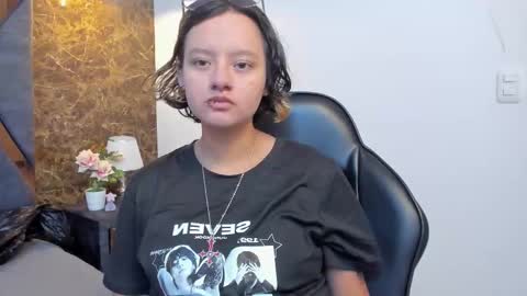Snapshot of asami_hattori chatting on October 16, 11:24 am AsamiHattori online show from October 16, 11:24 am
