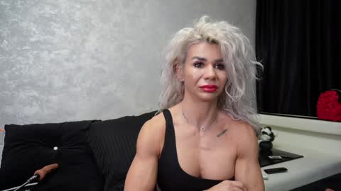Snapshot of ashadevon_fit chatting on January 8, 9:55 pm Asha online show from January 8, 9:55 pm