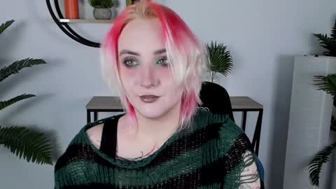 AshleyAshe  online show from January 29, 8:25 pm