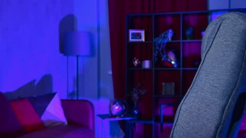 AshleyAshe  online show from April 6, 1:49 am