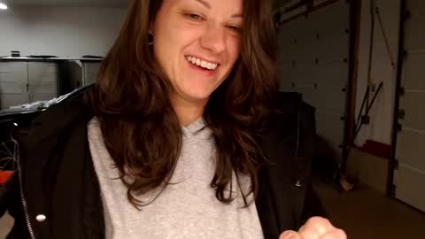 Snapshot of ashelynngrey1986 chatting on February 12, 5:05 am Ashelynn Grey online show from February 12, 5:05 am