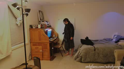 Snapshot of ashelynngrey1986 chatting on February 15, 8:54 am Ashelynn Grey online show from February 15, 8:54 am