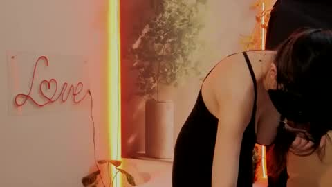 ash online show from February 27, 8:09 pm