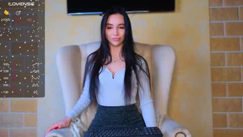 Snapshot of ashleroy chatting on December 17, 9:07 am veronika online show from December 17, 9:07 am