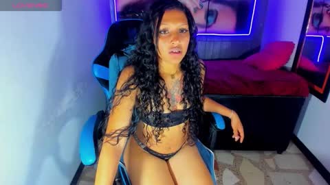 ashley17_ online show from January 8, 4:27 am