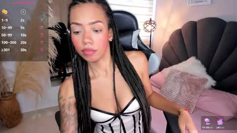 A S H L E Y online show from January 6, 8:50 pm