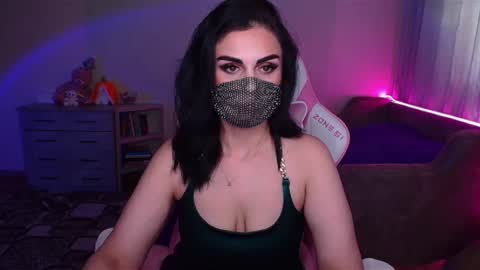 Snapshot of ashley__cooper__ chatting on March 8, 2:43 am Yasmina online show from March 8, 2:43 am
