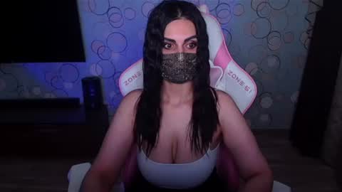   Yasmina   online show from July 27, 5:04 am