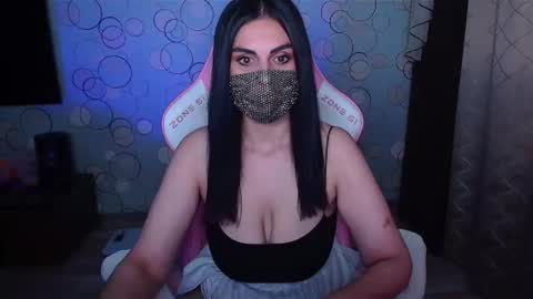 Snapshot of ashley__cooper__ chatting on September 18, 5:17 am Yasmina online show from September 18, 5:17 am