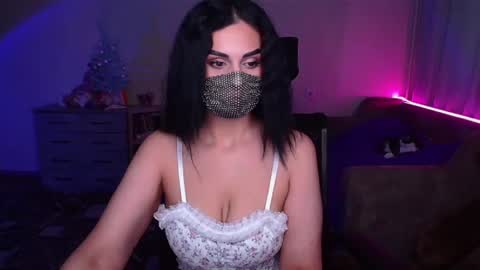 Snapshot of ashley__cooper__ chatting on January 25, 3:40 am Yasmina online show from January 25, 3:40 am