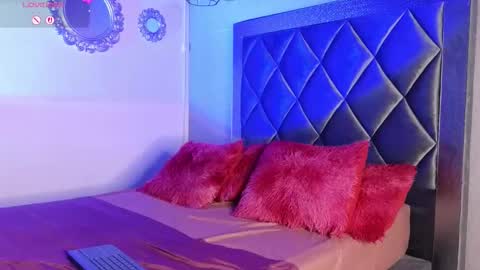 Ashley online show from February 17, 9:36 pm