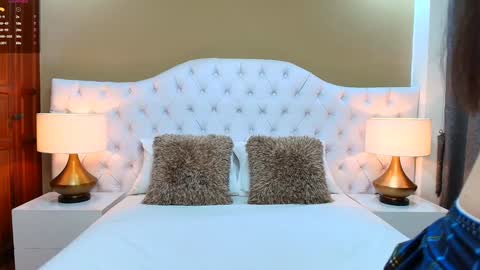 Ashley online show from December 28, 7:43 pm