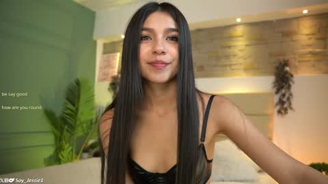 Snapshot of ashley_jones9 chatting on January 9, 1:35 pm Jessie 40off soy jessie1 online show from January 9, 1:35 pm