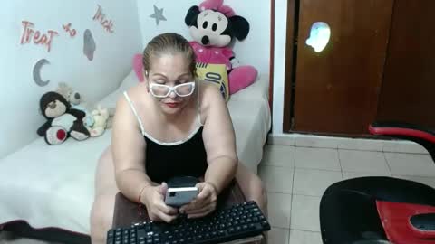 Snapshot of ashley_pink11 chatting on October 8, 10:47 pm ashley pink11 online show from October 8, 10:47 pm