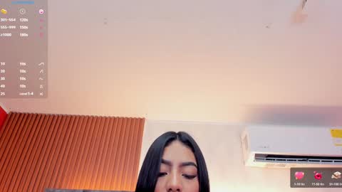 Sara Smith online show from December 12, 7:15 pm