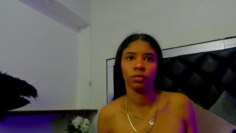 Snapshot of ashleyhiil2 chatting on January 21, 3:04 am AshleyHill online show from January 21, 3:04 am