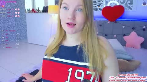 AshleyJonse online show from November 3, 6:39 am