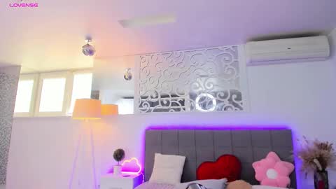 AshleyJonse online show from February 23, 6:25 am