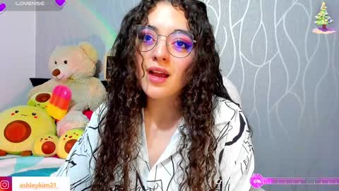 .. Ashley .. online show from December 16, 9:20 pm