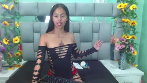 Snapshot of ashleyprescott chatting on January 17, 7:05 pm AshleyPrescott online show from January 17, 7:05 pm