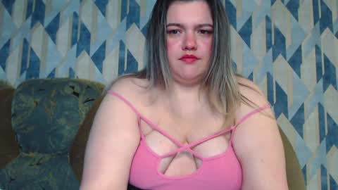 Snapshot of ashleyrosee_ chatting on October 5, 2:00 pm Anite online show from October 5, 2:00 pm