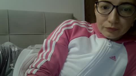 Snapshot of ashleyspice chatting on October 6, 5:35 am Ashley online show from October 6, 5:35 am