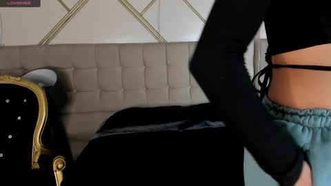 AshleyThompsonn online show from February 22, 12:19 pm