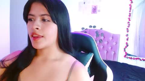 ashlie2020 online show from October 17, 8:01 pm