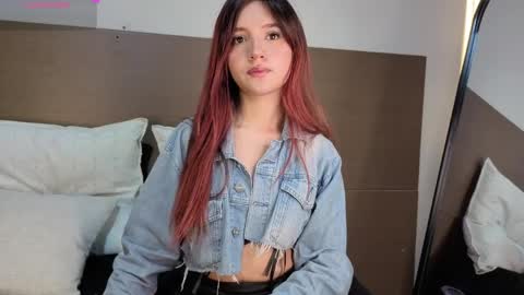 ashly_jones_ online show from April 3, 4:10 am