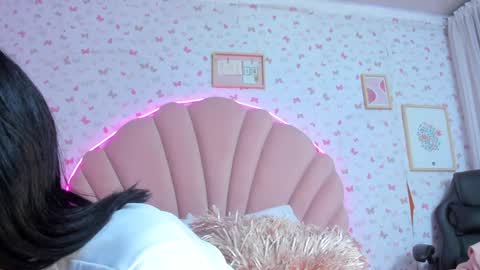 Snapshot of ashly_leee chatting on December 16, 12:06 pm Ashly online show from December 16, 12:06 pm