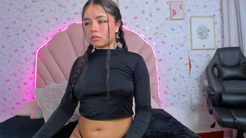 Snapshot of ashly_leee chatting on January 29, 12:24 pm Ashly online show from January 29, 12:24 pm