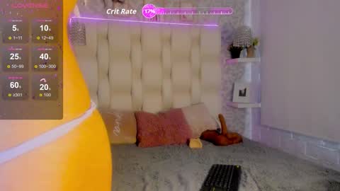 Snapshot of ashly_leee chatting on October 17, 7:17 pm Ashly online show from October 17, 7:17 pm