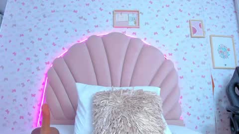 Snapshot of ashly_leee chatting on December 24, 12:44 pm Ashly online show from December 24, 12:44 pm